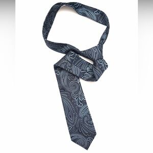 Elegant Black Paisley Tie